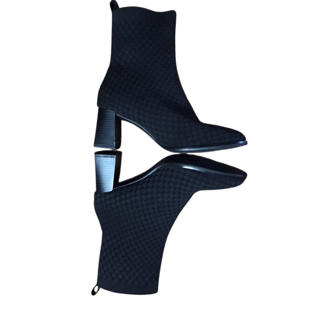 Vivaia Thalita Round-Toe Water-Repellent Heeled Boots in Black Jacquard Size 9 - Picture 14 of 16